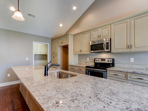 3rd image of 7416 Tylers Garden Way #6