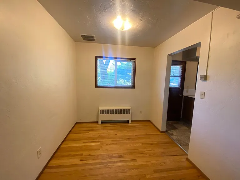 6634 E Burnside St #A — Photo 10