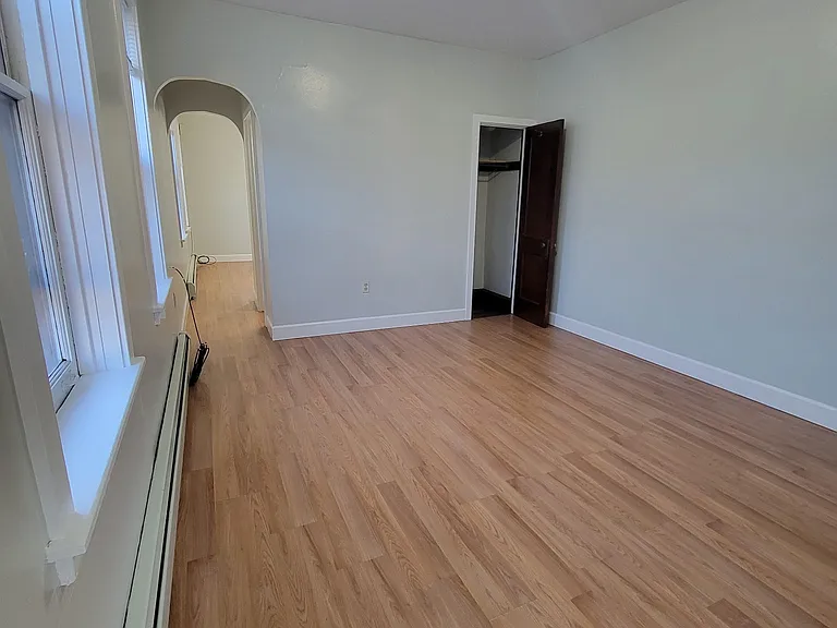 733 N 9th St #2R — Photo 4