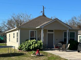 2642 Avenue D, Dickinson, TX 77539