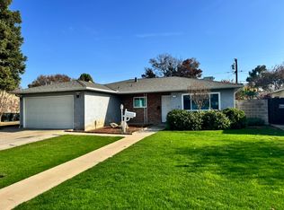 33 Russell Ave, Clovis, CA 93612