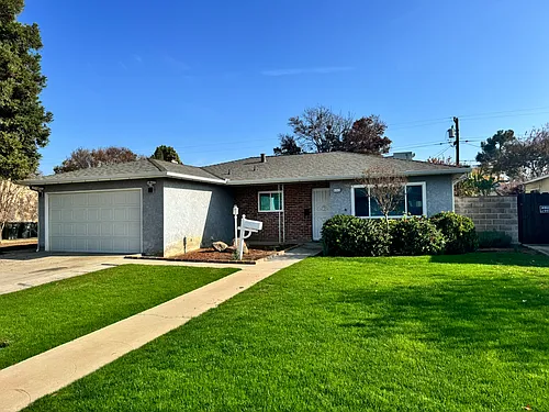 33 Russell Ave Photo 1