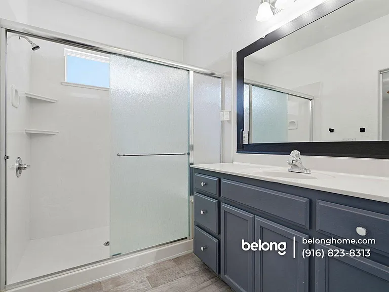 1714 Nicol Way — Photo 7