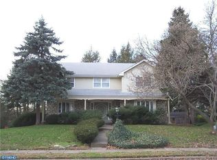 235 Barclay Cir, Cheltenham, PA 19012