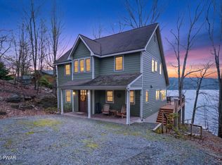 2 Knollwood Rd, Lake Ariel, PA 18436