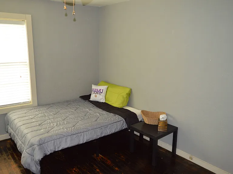 130 Dooley St — Photo 11