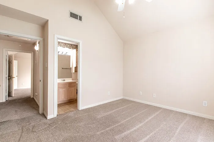 501 Withers St — Photo 12