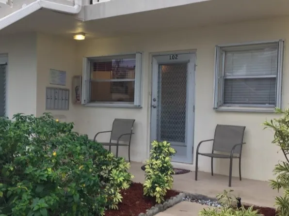2132 NE 1st Way APT 102, Boynton Beach, FL 33435