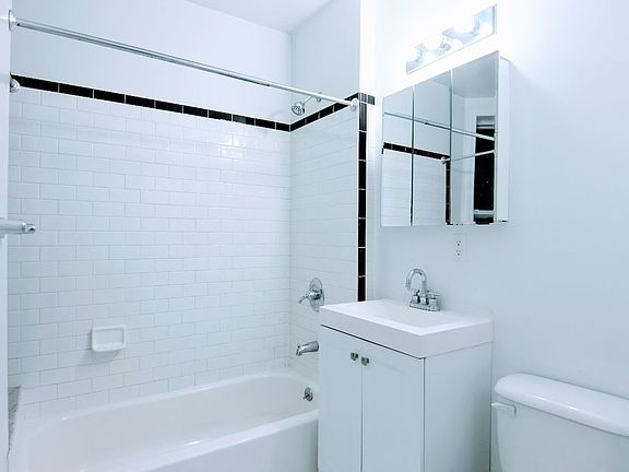 5th image of 224 E 59th St APT 3FE
