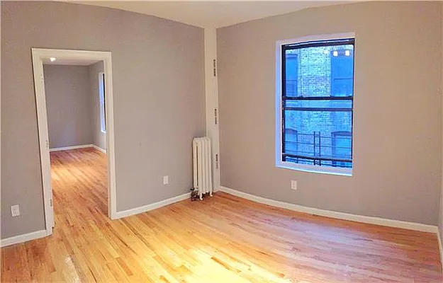 Rented by Century 21 Metropolitan | media 13