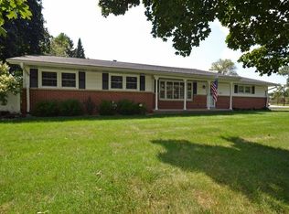 W155N5253 El Rio Ct, Menomonee Falls, WI 53051