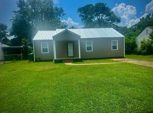 1503 E 28th St, Sheffield, AL 35660
