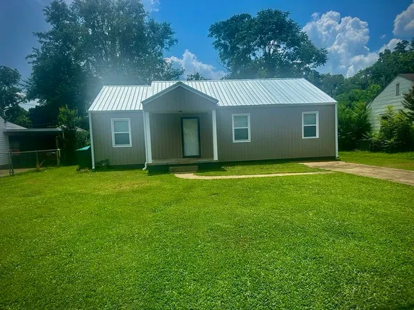 1503 E 28th St, Sheffield, AL 35660