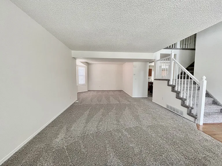 6675 Stonehedge Dr — Photo 4