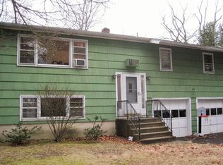 25 Bullet Hill Rd, Danbury, CT 06811