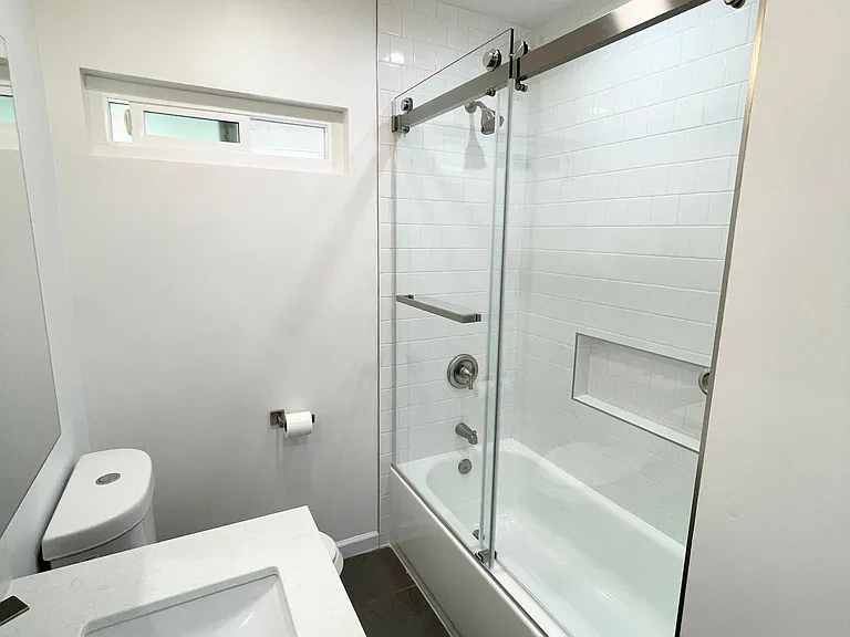 Hallway full bathroom.