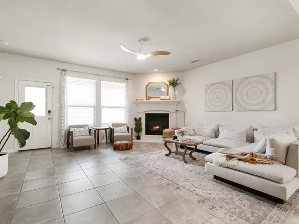 616 Dunster Ln, Saginaw, TX 76131