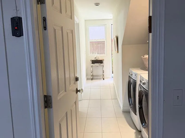 5121 Neptune Sq — Photo 12