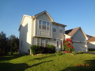 534 Maple Dr, Streamwood, IL 60107