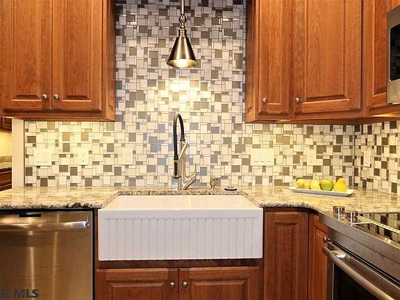 4th image of 104 Asbury Ln
