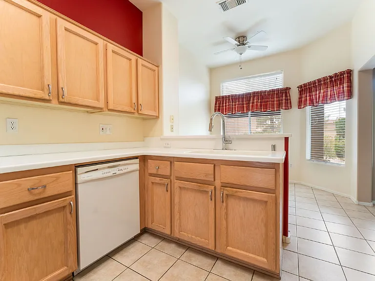 9356 Villa Ridge Dr — Photo 18
