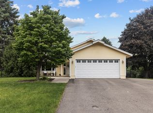 7470 Atherton Way, Eden Prairie, MN 55346