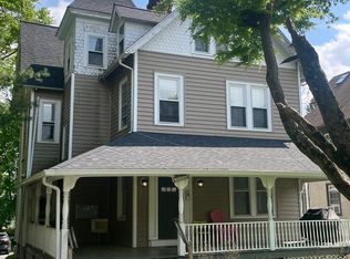 209 Cricket Ave APT 2, Ardmore, PA 19003