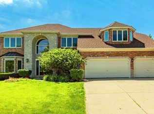 1612 Robert Ln, Naperville, IL 60564