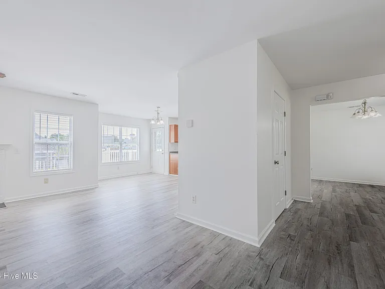 106 Chinkapin Ct — Photo 46