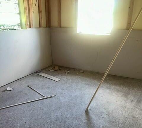 3rd image of 13713 Josephine Avenue
