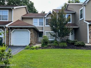 15 Saddle Ct, Tinton Falls, NJ 07753