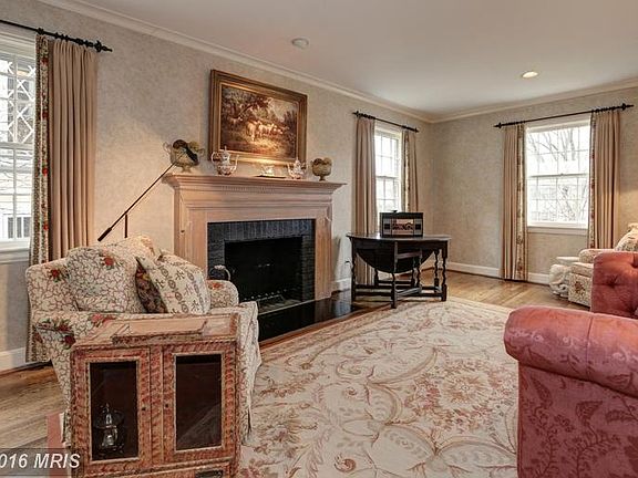 Living Room w/ Fireplace