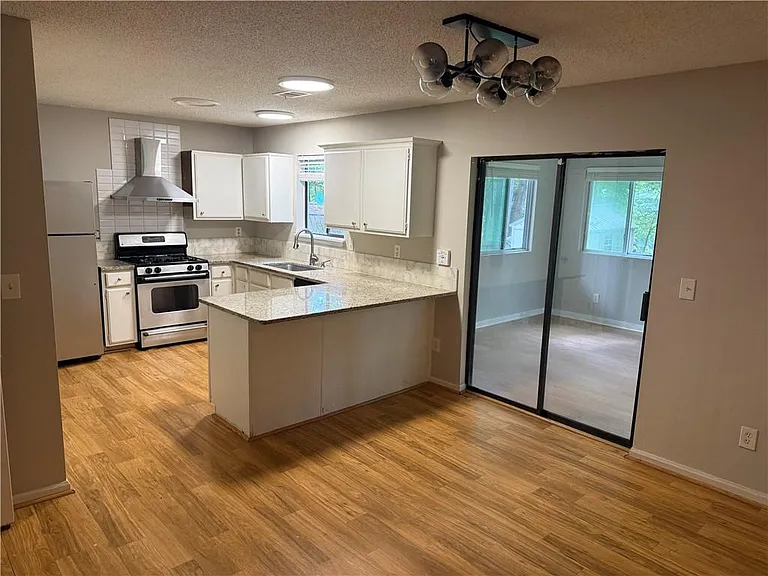 1357 Michael Way — Photo 4