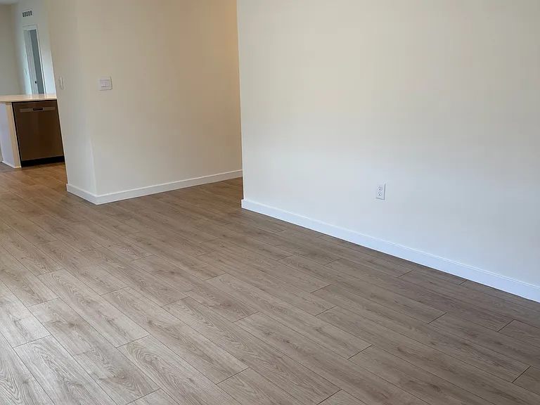 1008 Commons Way — Photo 11