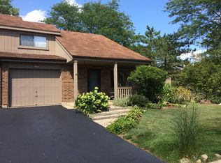 110 Potawatomi Trl UNIT D, Lake Zurich, IL 60047