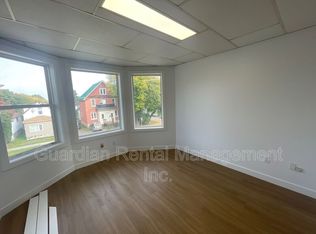 245 McIntyre St APT 2, Thunder Bay, ON P7A 3B3