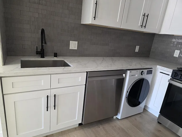 12361-12365 El Rey Pl #12361-3 — Photo 4