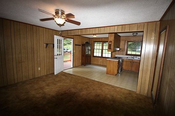 2nd image of 21097 Anaconda Ln
