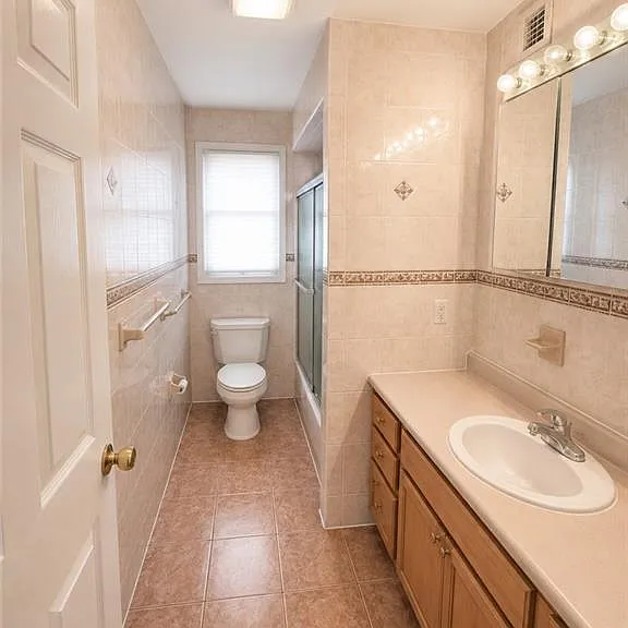 217 Van Buren St — Photo 11