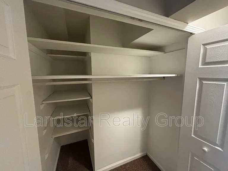 3221 Kemmons Dr #2 — Photo 7