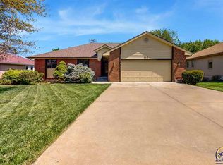 3012 SW Staffordshire Rd, Topeka, KS 66614