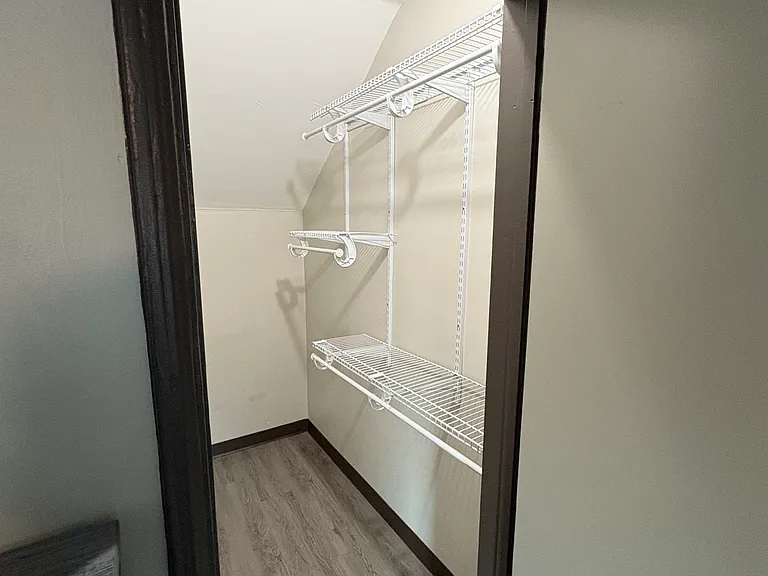 519 Landfair Ave — Photo 7