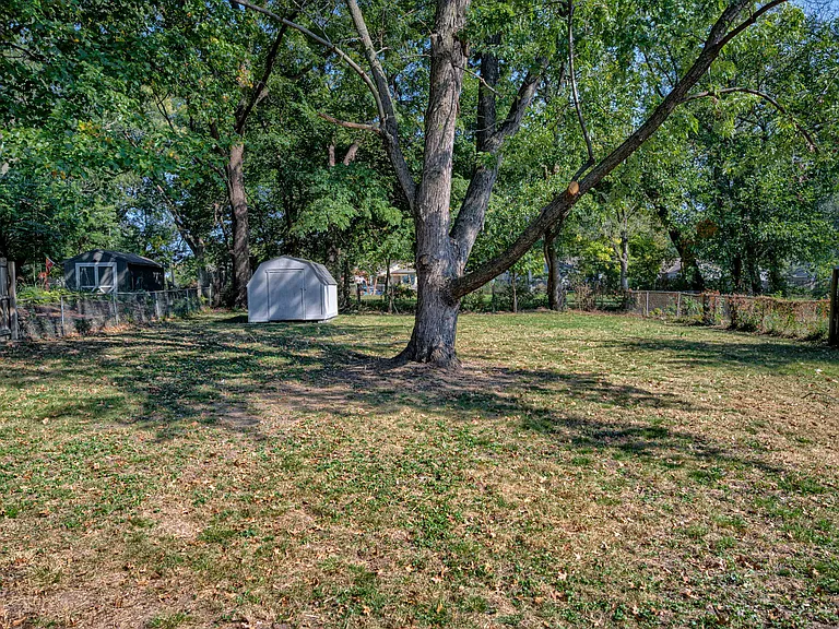 7419 Lamar Ave — Photo 20