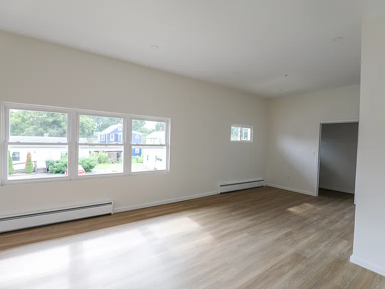 190 Broadway #2B — Photo 12