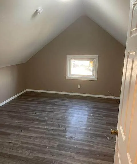 1805 Emerson Ave — Photo 11