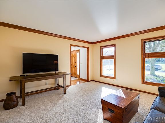 5th image of 5674 Somerset Dr