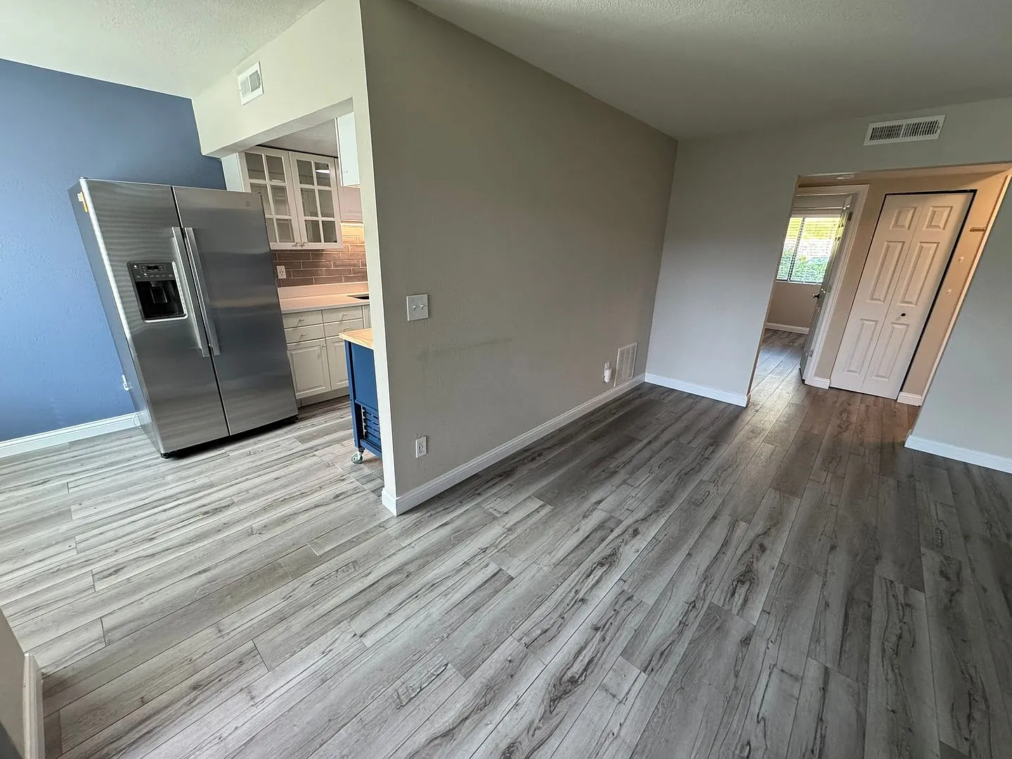 1Bd/1Ba Kirkland Condo — Photo 4