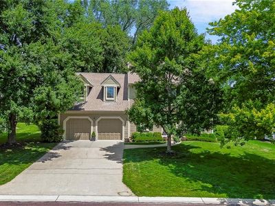 7930 W 117th St, Overland Park, KS, 66210