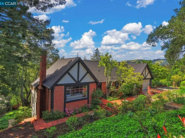 50 La Campana Rd, Orinda, CA 94563