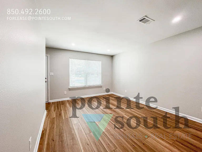 2106 Schwab Ct #B — Photo 3